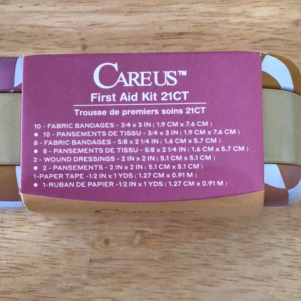 Careus 21 Count First Aid Kit - Picture 4 of 10
